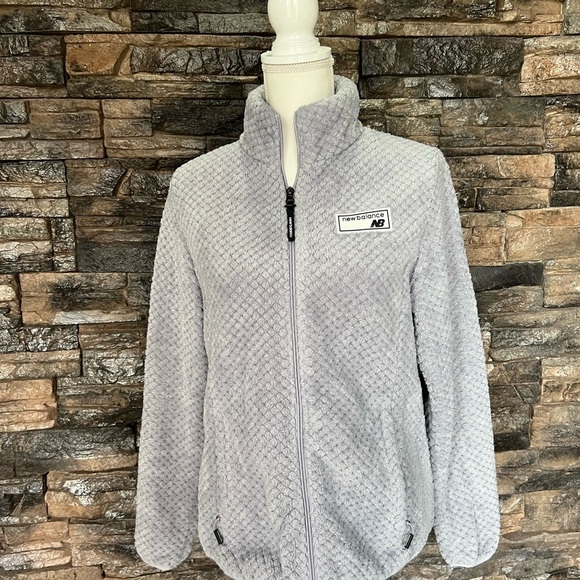 New Balance Gray Teddy Jacket Soft Quilted Design - Picture 3 of 13